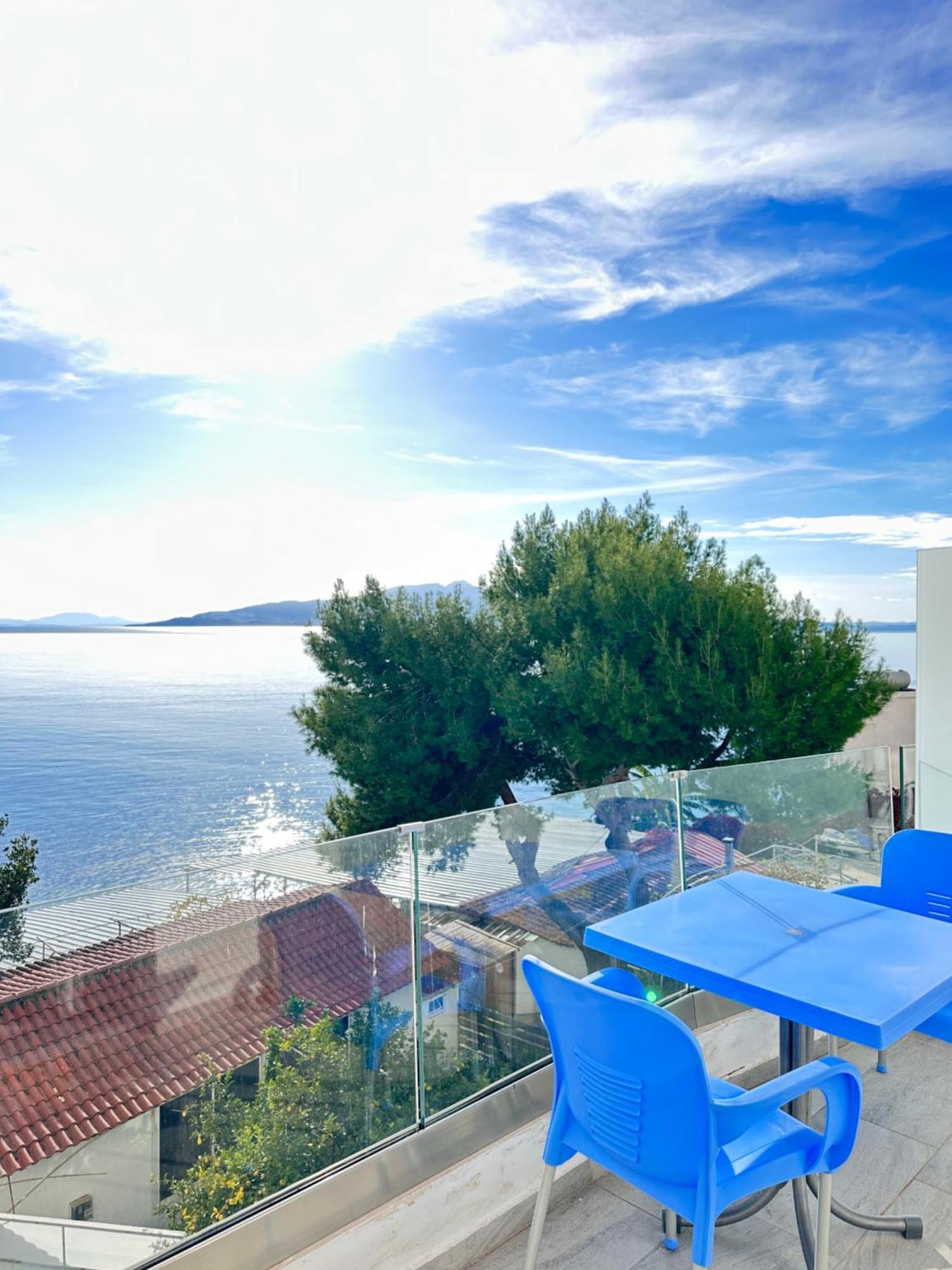 The Hill Sea View Apartment Sarande Exterior photo